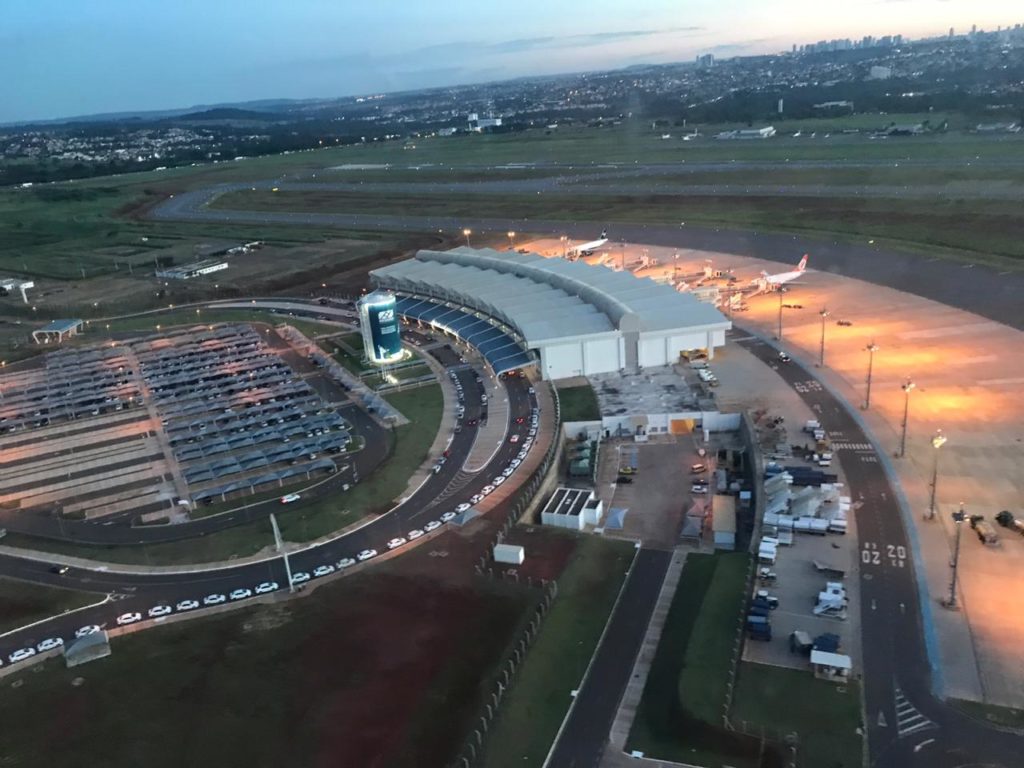 Primeiro voo internacional pousa em Goiânia nesta sexta-feira