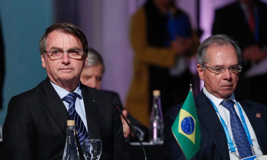 Reforma Tributária fica para dezembro