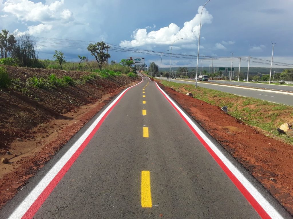 Governo do DF entrega obras na Saída Norte