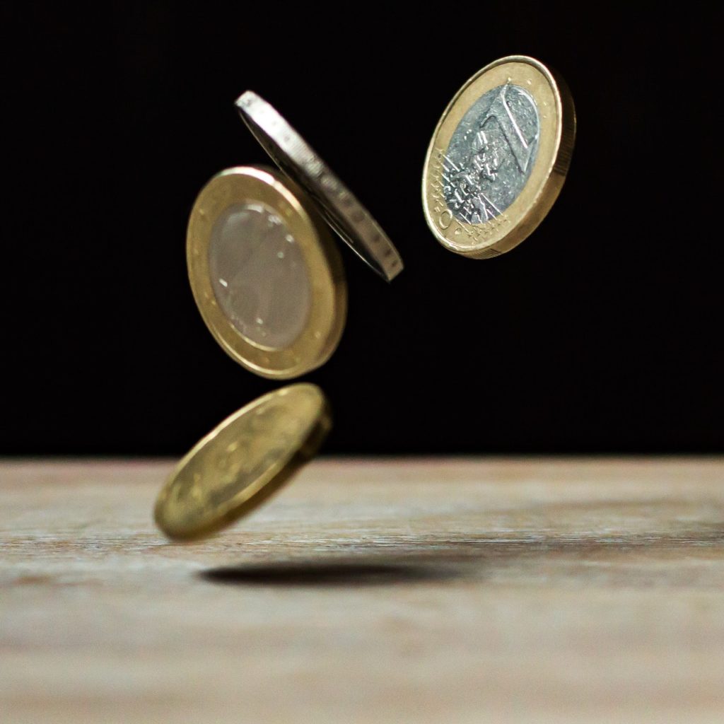 Saiba quais os novos critérios do auxílio emergencial estendido até dezembro