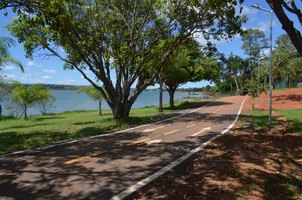 Orla do Lago Norte tem parceria para recuperar áreas degradadas