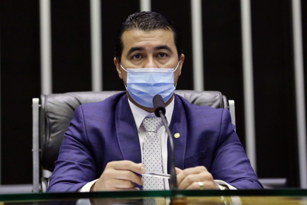 Relator do orçamento acata emenda de Luis Miranda para segurança pública