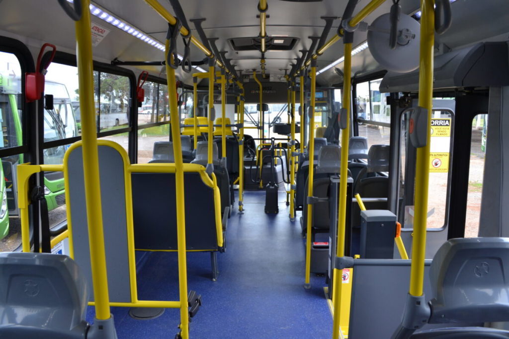 Mais 14 ônibus novos para a população de cinco regiões