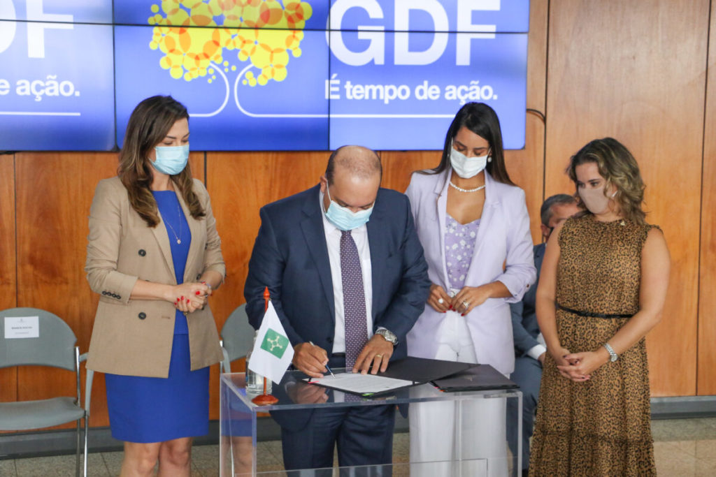 Governador Ibaneis nomeia mais 171 servidores para reforçar a assistência social