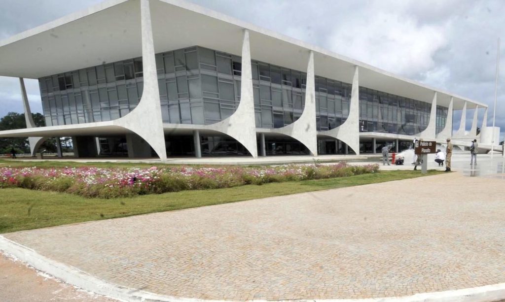 Corrupção nos governos do PT afasta investimentos americanos
