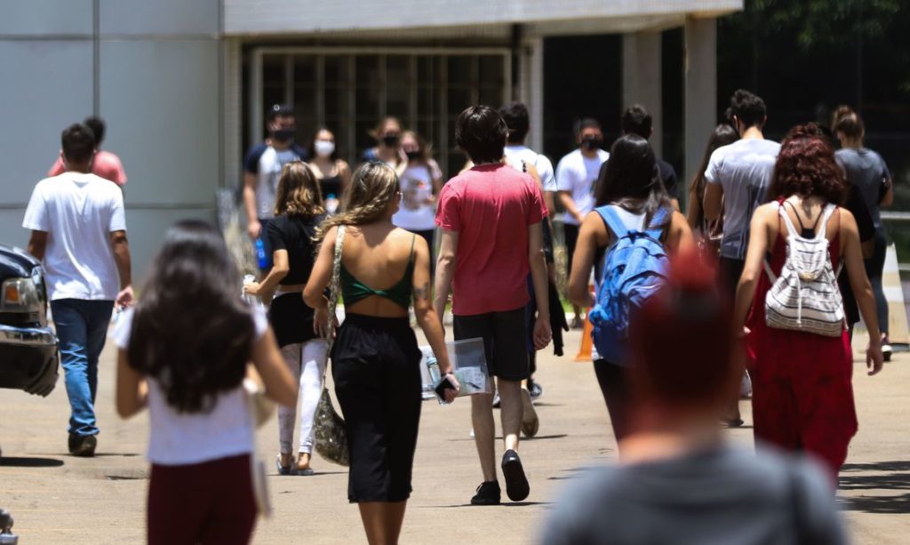 Enem é aplicado neste domingo a mais de 3 milhões de candidatos