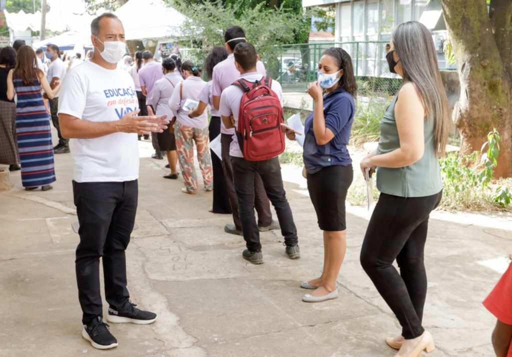 Primeira semana de vacinação de profissionais da educação concluída com sucesso