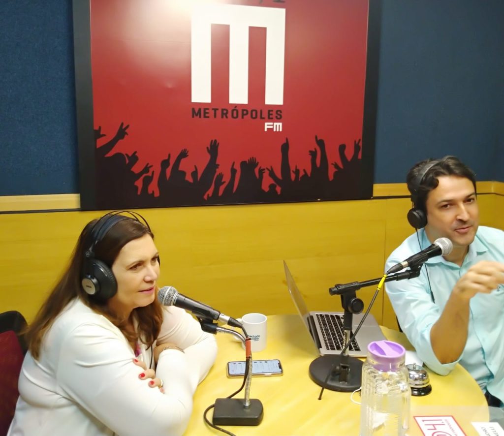 Bia Kicis critica inquérito das fake news