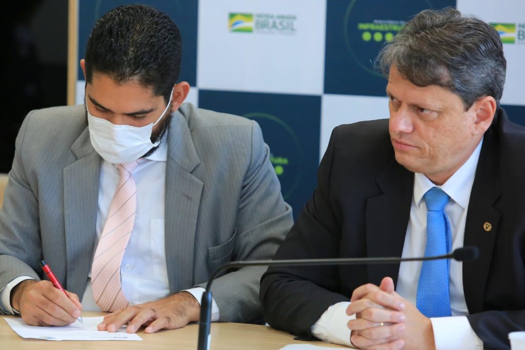 Governo de Goiás e Infraero assinam termo de cooperação para reestruturação do Aeroporto de Cargas de Anápolis