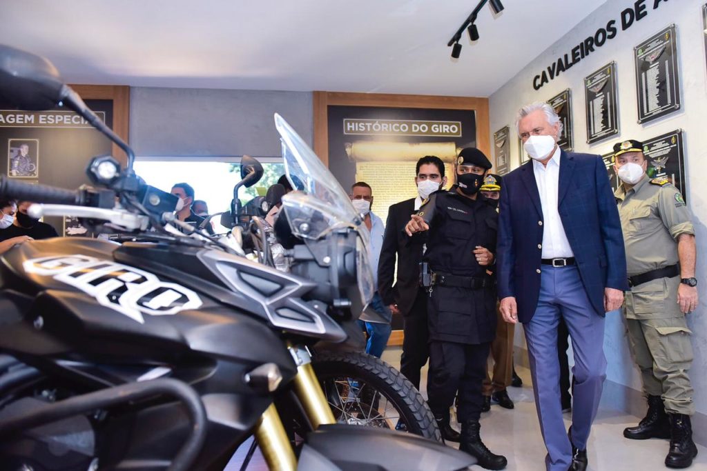 Caiado inaugura estande de tiros para treinamento das forças policiais e museu do Grupamento de Intervenção Rápida Ostensiva