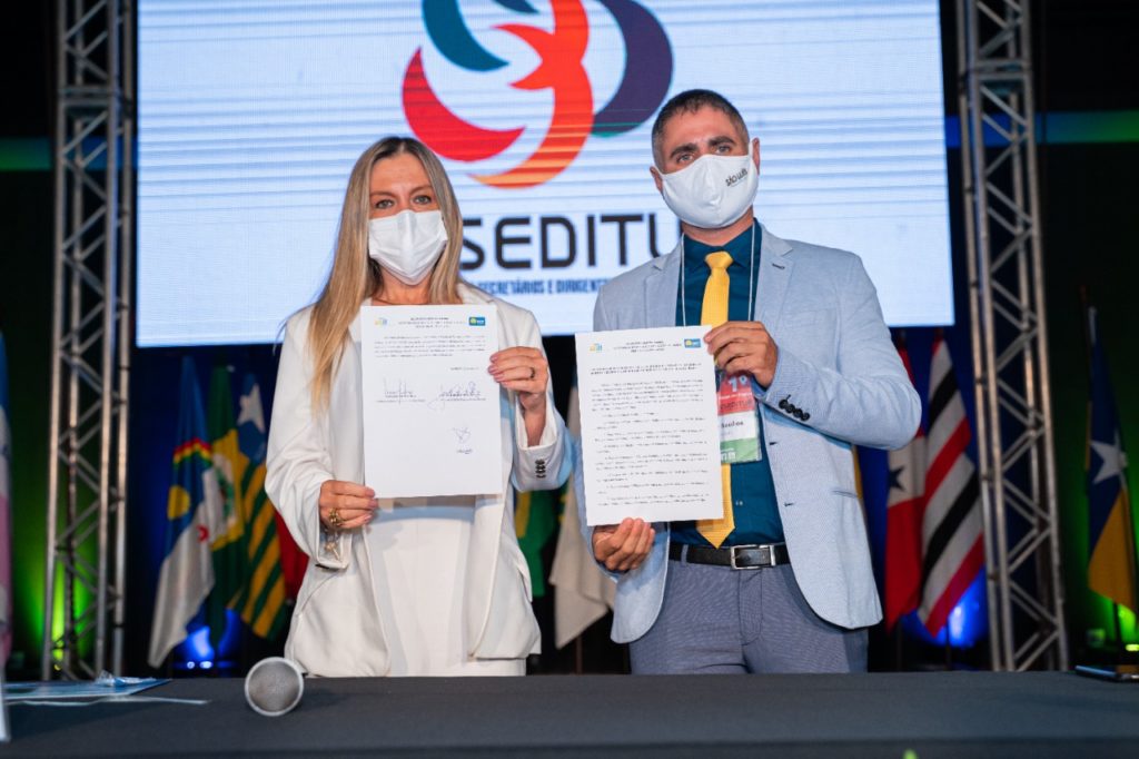 Secretários de Turismo encerram evento com projetos para o setor