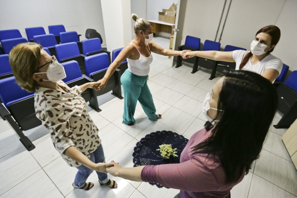 Servidores da Saúde podem contar com terapia integrativa