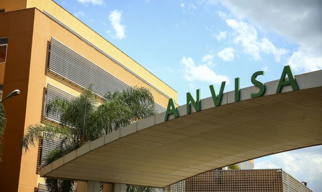 Anvisa recebe pedido de uso emergencial de medicamento contra a covid-19