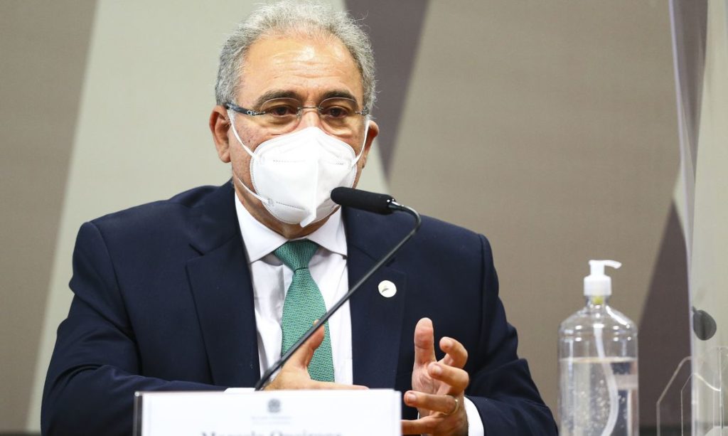 Covid-19: Queiroga estima que metade da população brasileira vai receber as duas doses da vacina até setembro