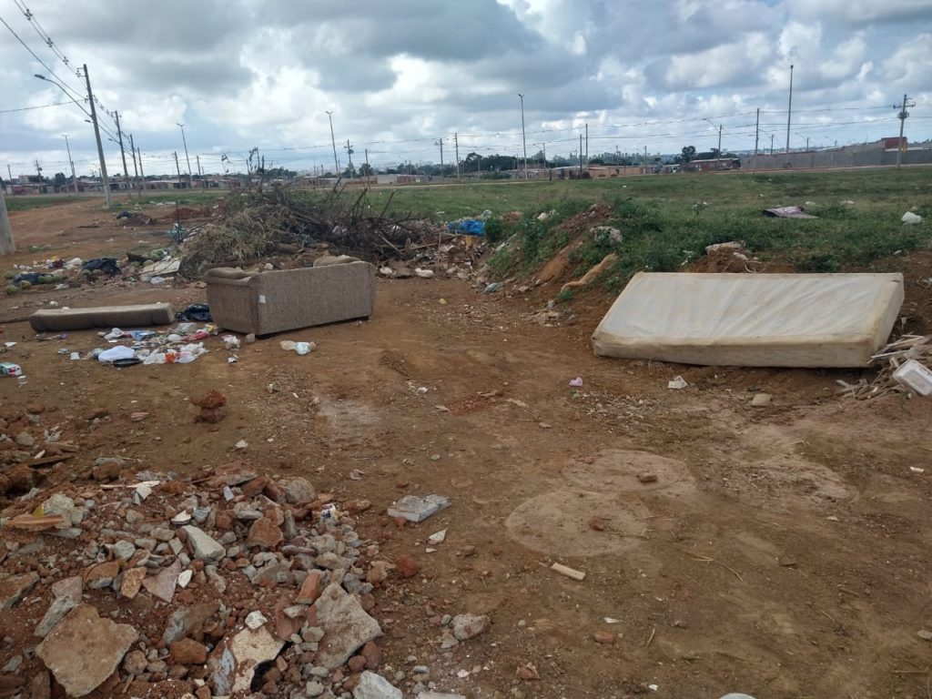 Terrenos abandonados no DF serão multados em 3% do valor venal