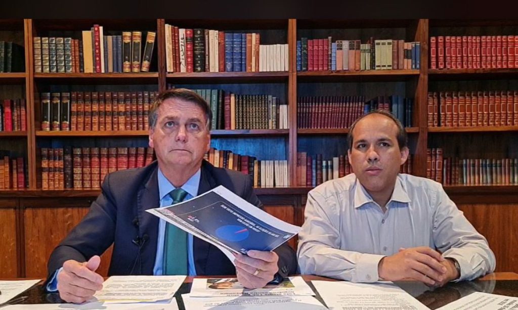 Presidente Bolsonaro defende diálogo entre os Três Poderes