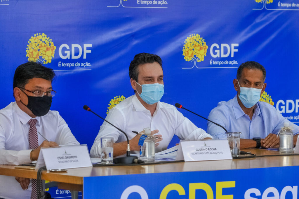 Adolescentes com 17 anos serão vacinados na próxima semana no Distrito Federal