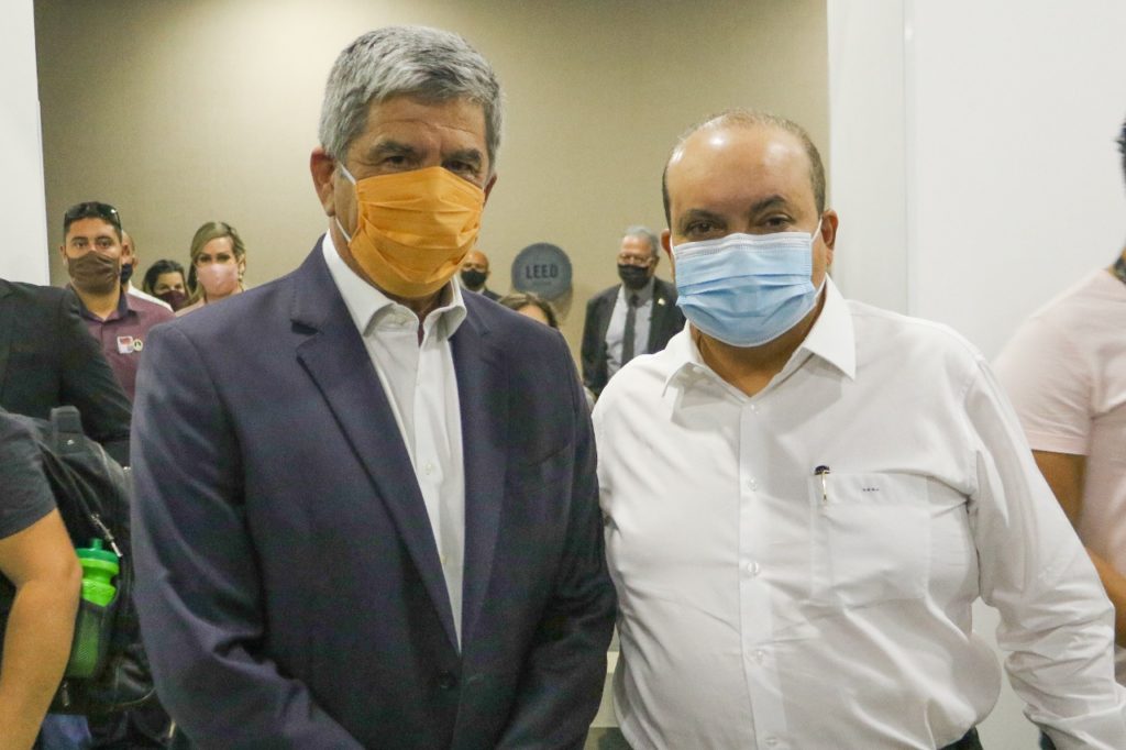 Governador Ibaneis anuncia general Pafiadache como secretário de Saúde do DF