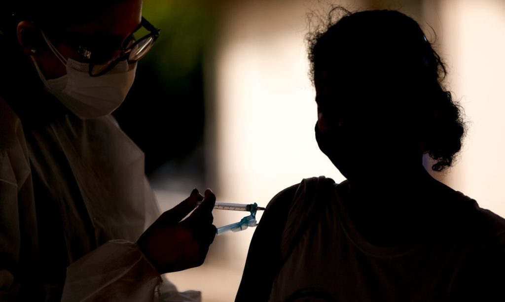 Brasil tem mais de 200 milhões de doses de vacinas aplicadas contra a Covid-19