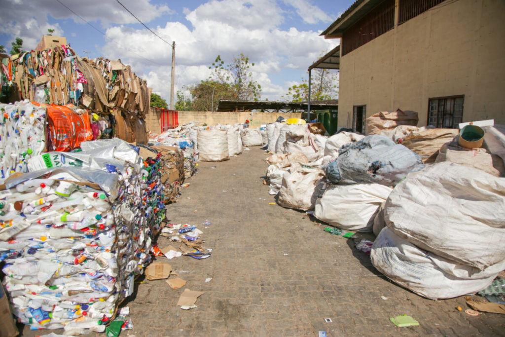 Estímulo à reciclagem garante emprego nas cidades do Distrito Federal