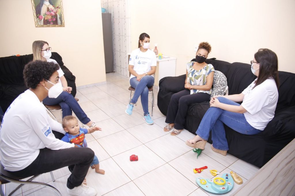 Criança Feliz Brasiliense retoma as visitas domiciliares