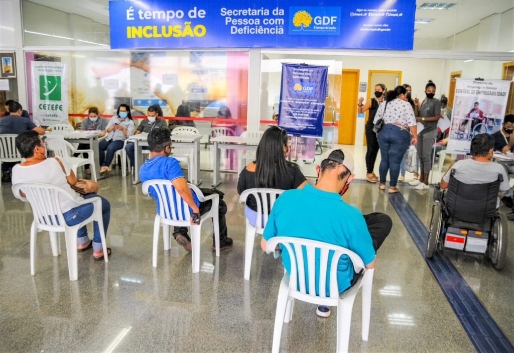 GDF recruta empresas em busca de emprego para pessoas com deficiência