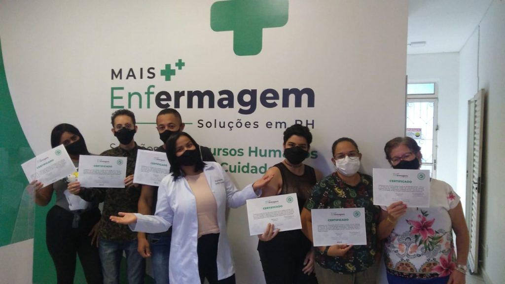 Dia do Idoso: Empresa lança turma gratuita de curso de formação para Cuidadores de Idosos
