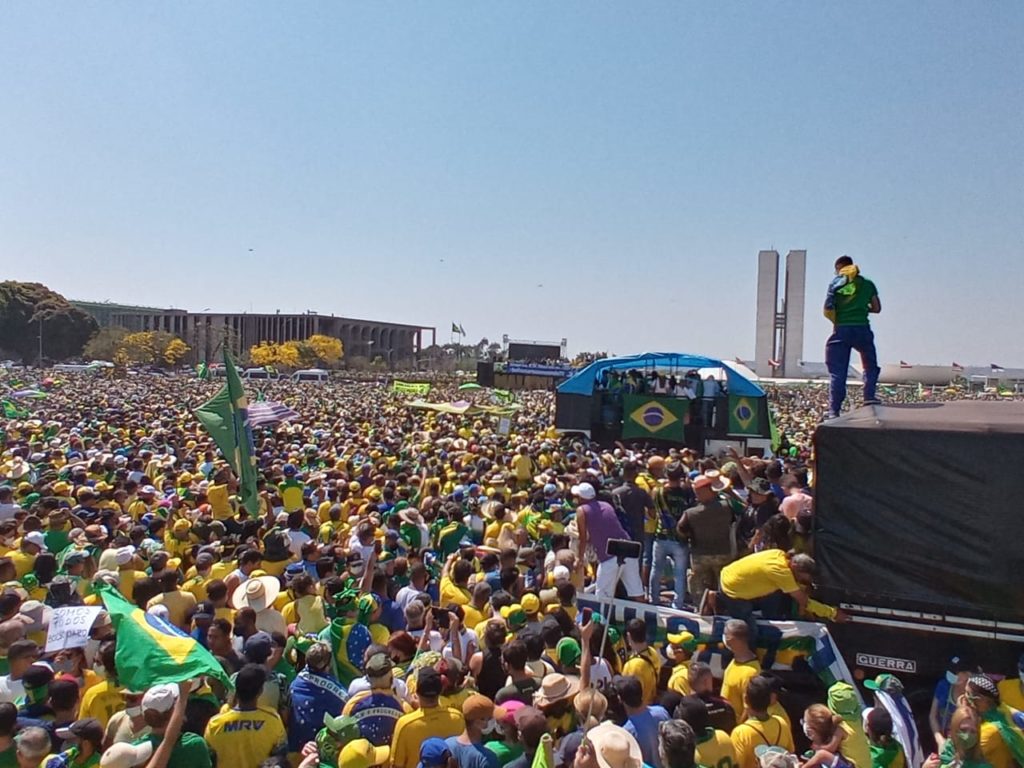 7 DE SETEMBRO: Bolsonaro discursa para milhares de manifestantes na Esplanada