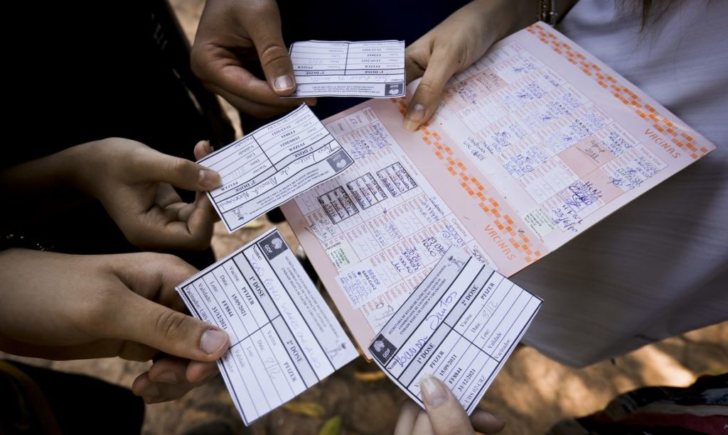 Vacinação para adolescentes de 12 anos começa hoje no Distrito Federal