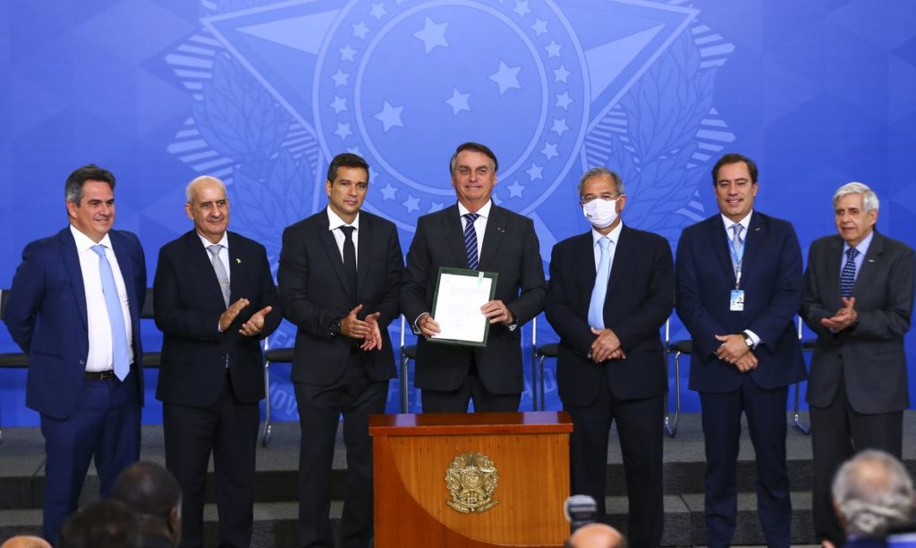 Governo envia ao Congresso projeto para facilitar acesso a crédito
