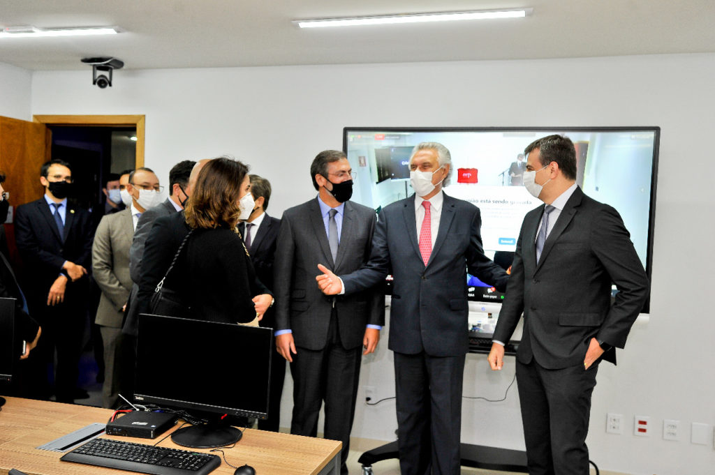 “É preciso que exista cada vez mais interligação entre Poderes”, diz Caiado durante inauguração do Centro de Treinamento do MPGO