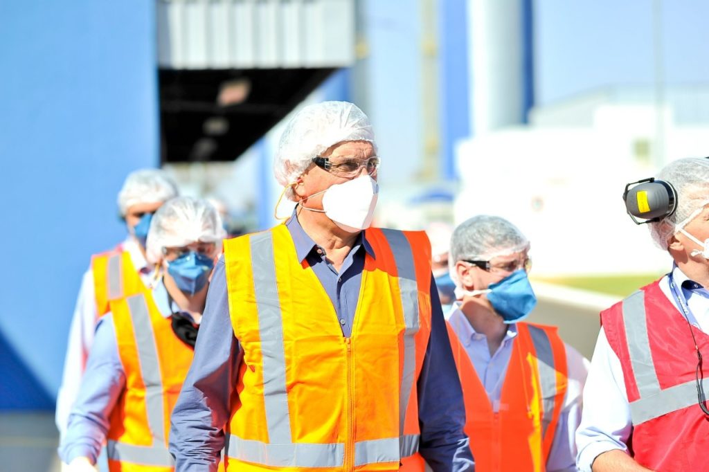 Desemprego em Goiás recua de 13,5% para 10% no terceiro trimestre de 2021, e taxa de desaceleração é 2,6% superior ao índice nacional, aponta IBGE