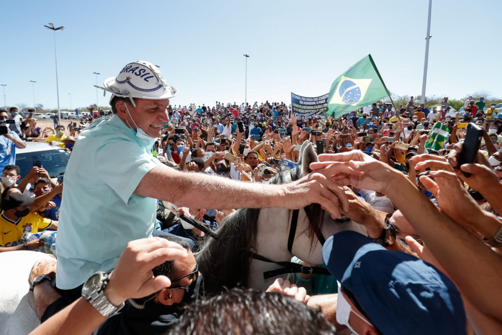 Em decisão polêmica, maioria do TSE condena Bolsonaro à inelegibilidade por oito anos