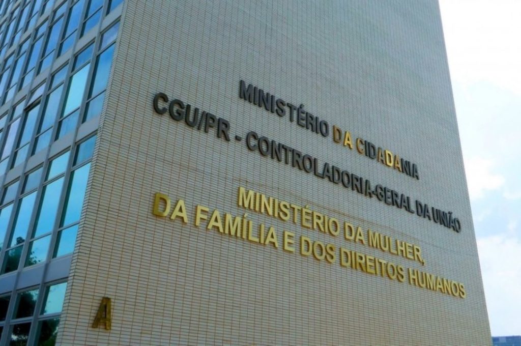 Edital oferece bolsas de estudo para projetos voltados ao fortalecimento de vínculos familiares