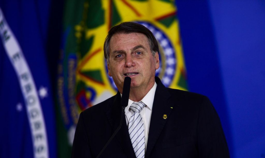 Em entrevista, presidente Jair Bolsonaro fala sobre desempenho do PIB