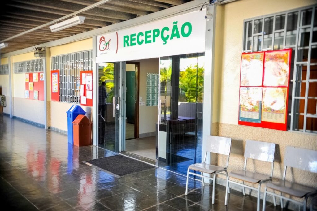 Domingo é o último dia para inscrições nas vagas remanescentes dos CILs com cursos de idiomas variados
