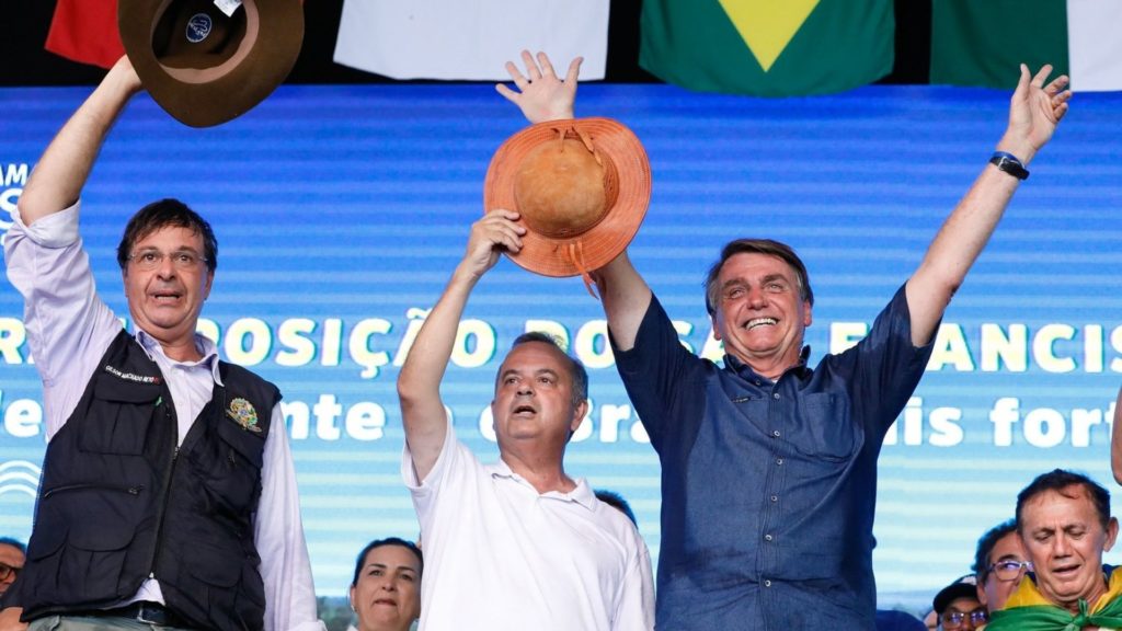Bolsonaro inaugura estação de VLT em Parnamirim