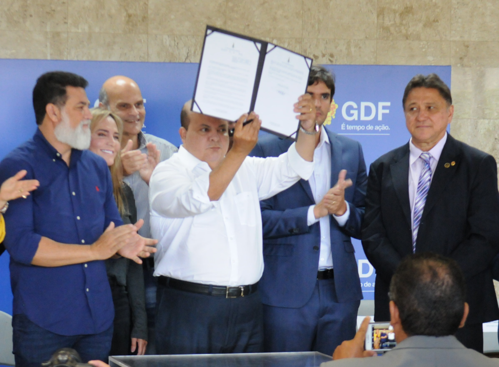 Reajuste e unificação na gratificação de transporte para carreiras do GDF