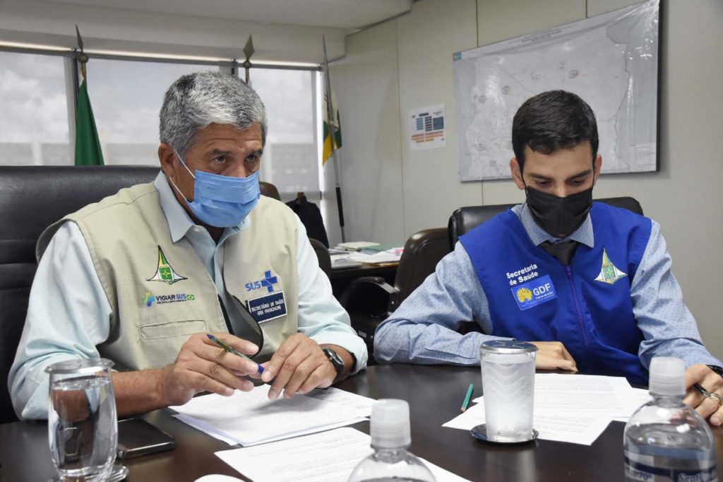DF| Quase 1 milhão de doses de reforço garantem liberação das máscaras