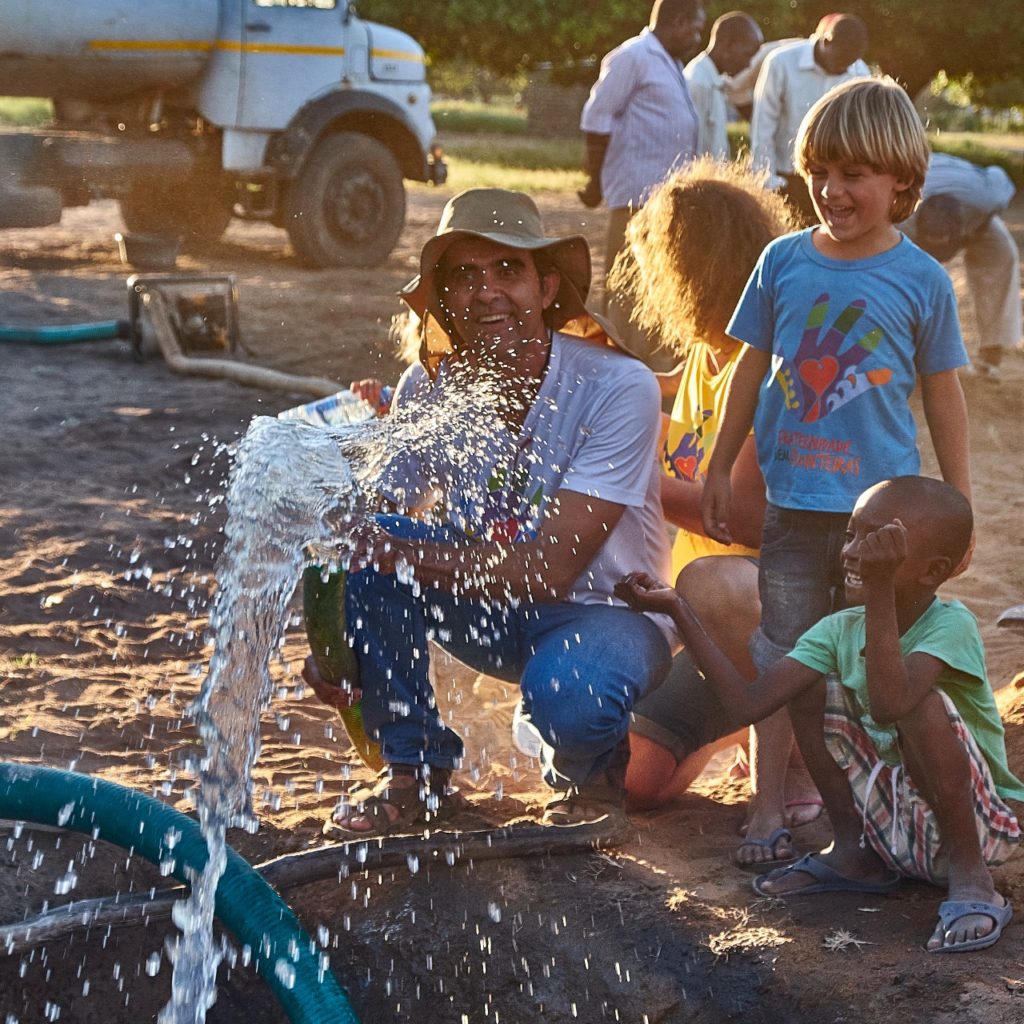 Campanha arrecada doações para oferecer acesso à água potável na África