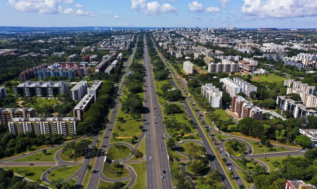 Brasília faz 62 anos com extensa programação cultural