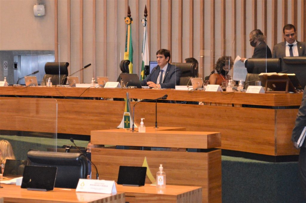 Câmara Legislativa aprova desembarque de usuários de ônibus fora das paradas a partir das 21 horas