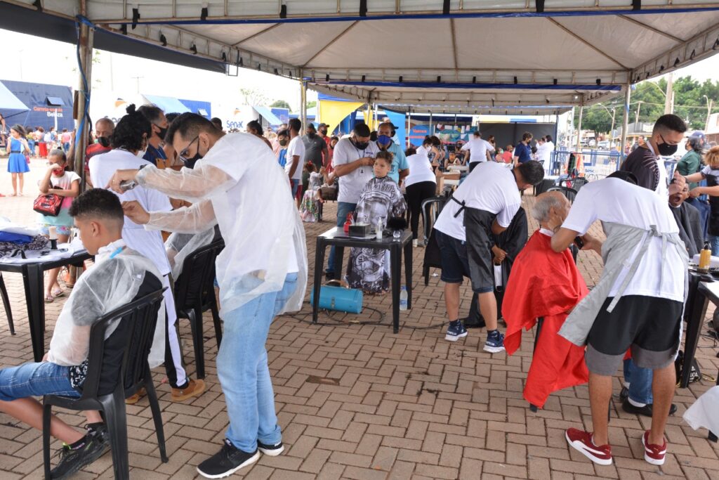 Ação Sistema Fecomércio Perto de Você leva serviços gratuitos para Santa Maria neste sábado
