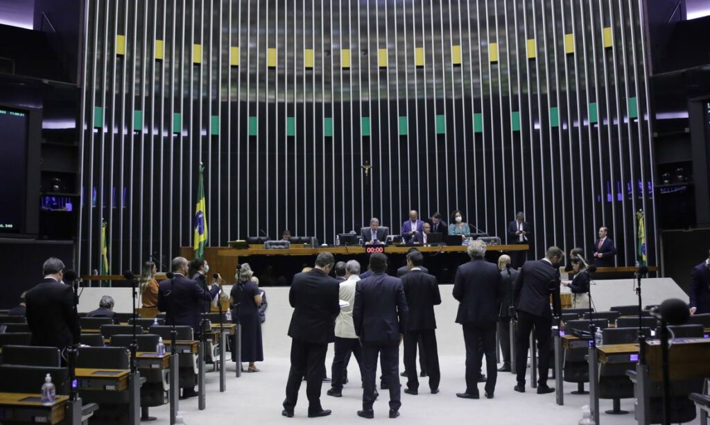 Reforma Tributária pode reduzir autonomia de estados, municípios e do Legislativo