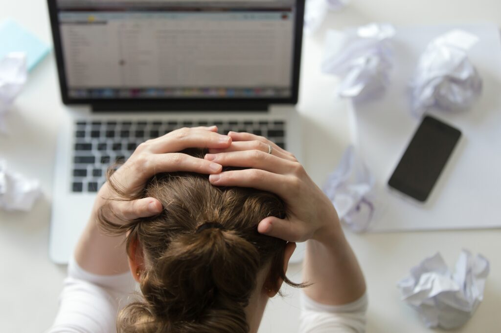 7 erros comuns de empreendedores iniciantes para evitar na hora de abrir um negócio