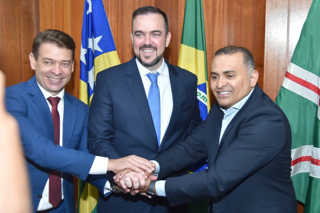 “Vamos abrir o Palácio para todos os líderes”, diz Mendanha aos vereadores de Goiânia