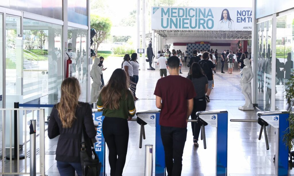 Inscrições para o Enem 2024 começam nesta segunda-feira