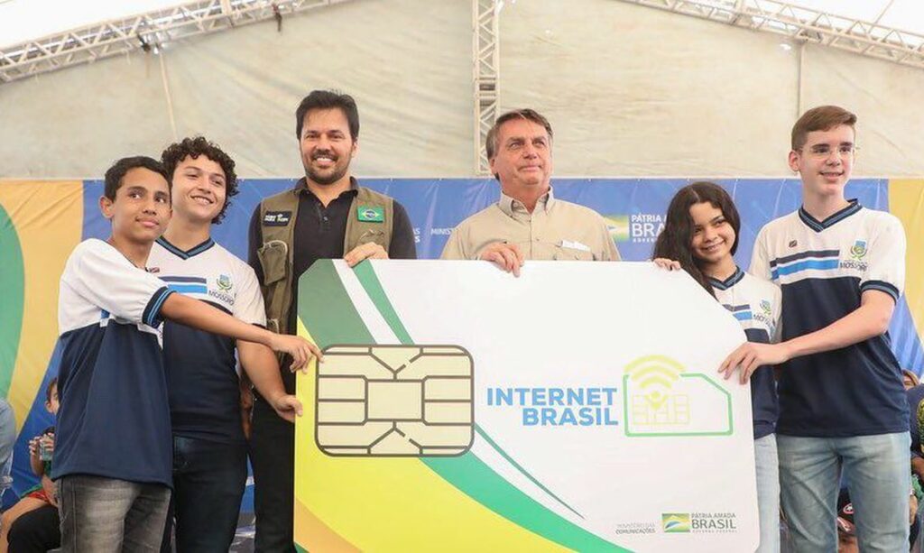 Governo Federal inaugura praça com conexão wi-fi em Natal