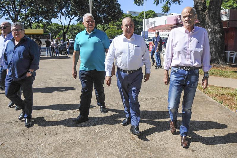 Ibaneis reforma comerciais da W3 Sul e atividade econômica ganha reforço