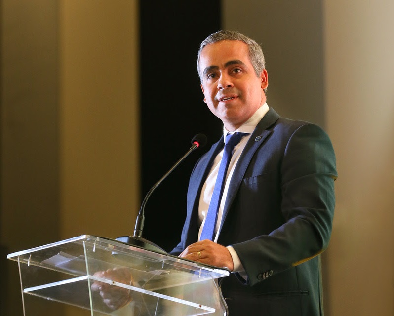 Entrevista | Com novo cartão, beneficiários do Auxílio Brasil ganham mais independência e segurança